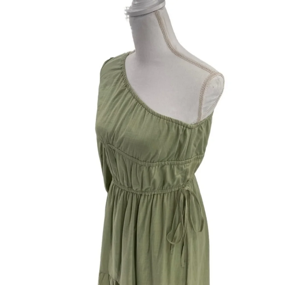 SOLD Petal & Pup | NEW Annabelle One Shoulder Maxi Dress in Sage Size M - Picture 4 of 7